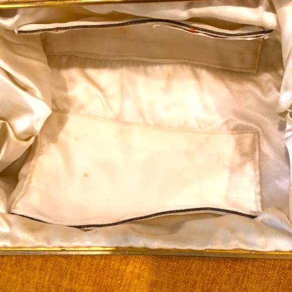 Vintage White and Gold Beaded Clutch - Picture 2 of 5